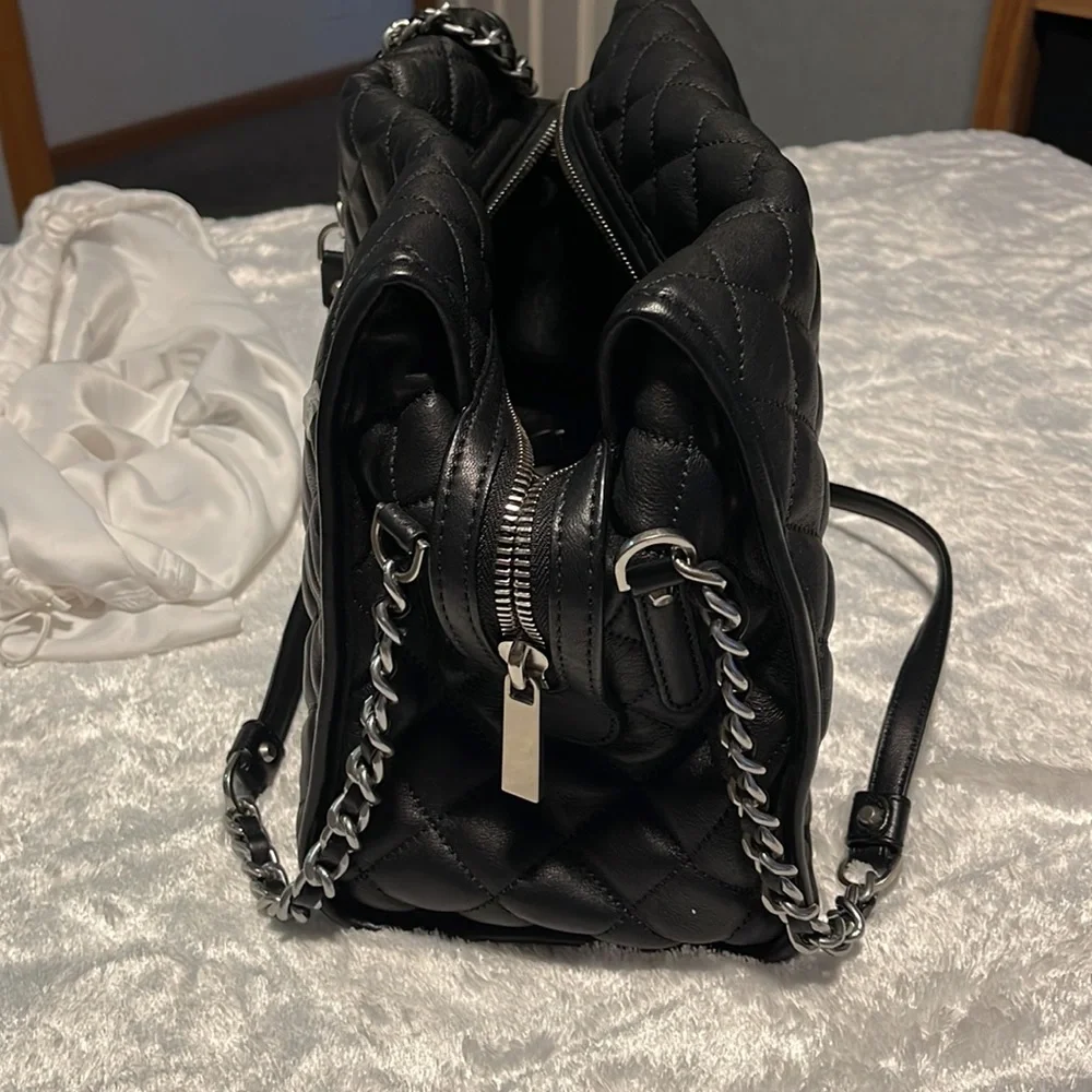 Michael Kors Black lambskin leather shoulder bag with rhodium chrome hardware - Picture 2 of 8